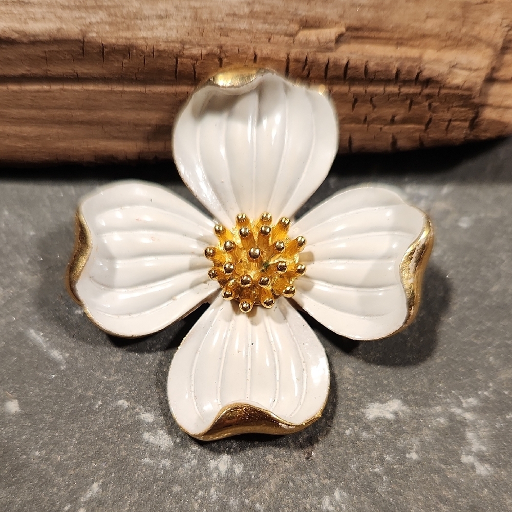 Crown Trifari Dogwood Brooch Vtg EUC